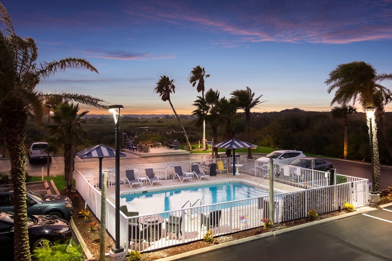 Ocean Sands Beach Inn