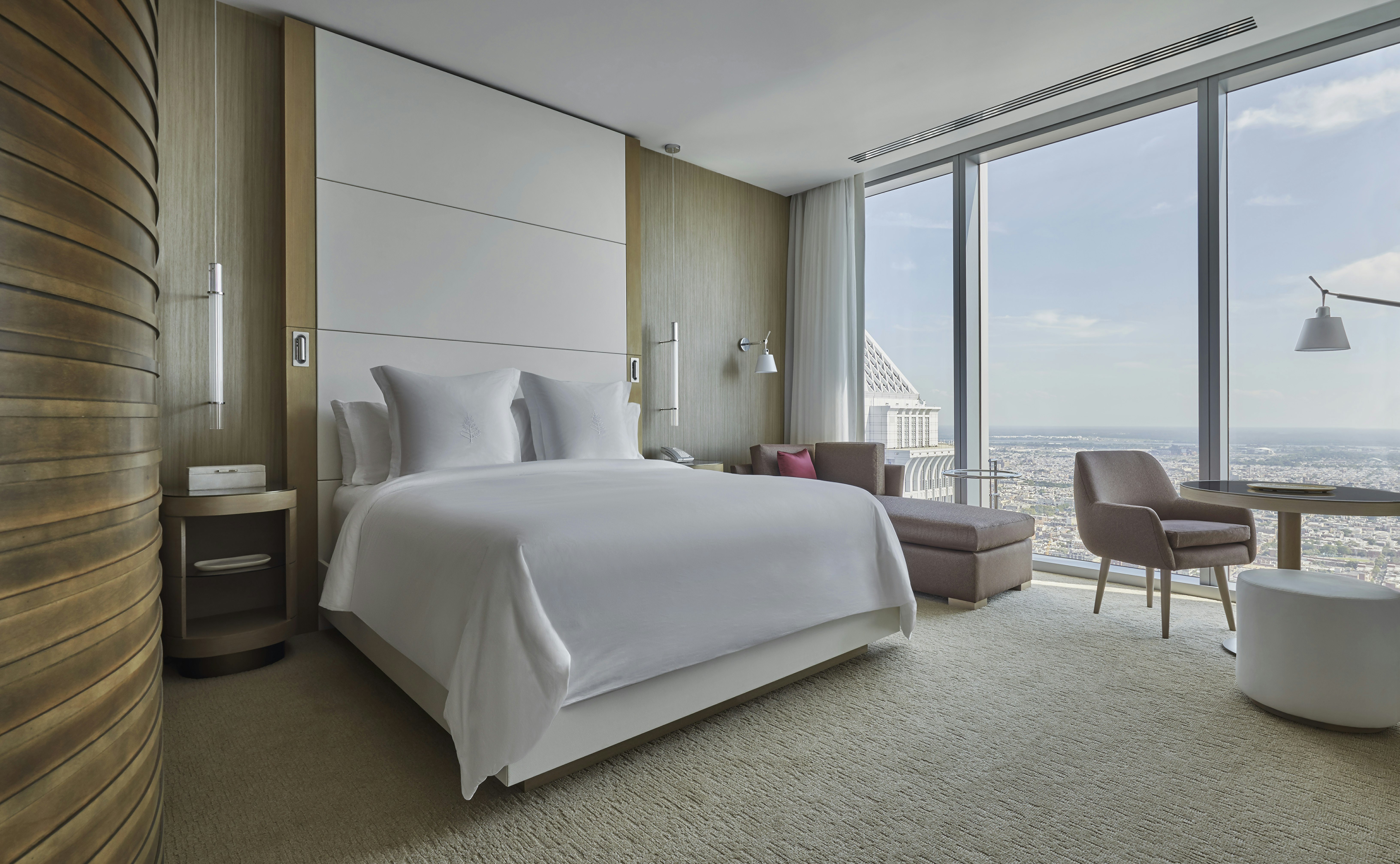 Grand Cityscape Room with one king bed
