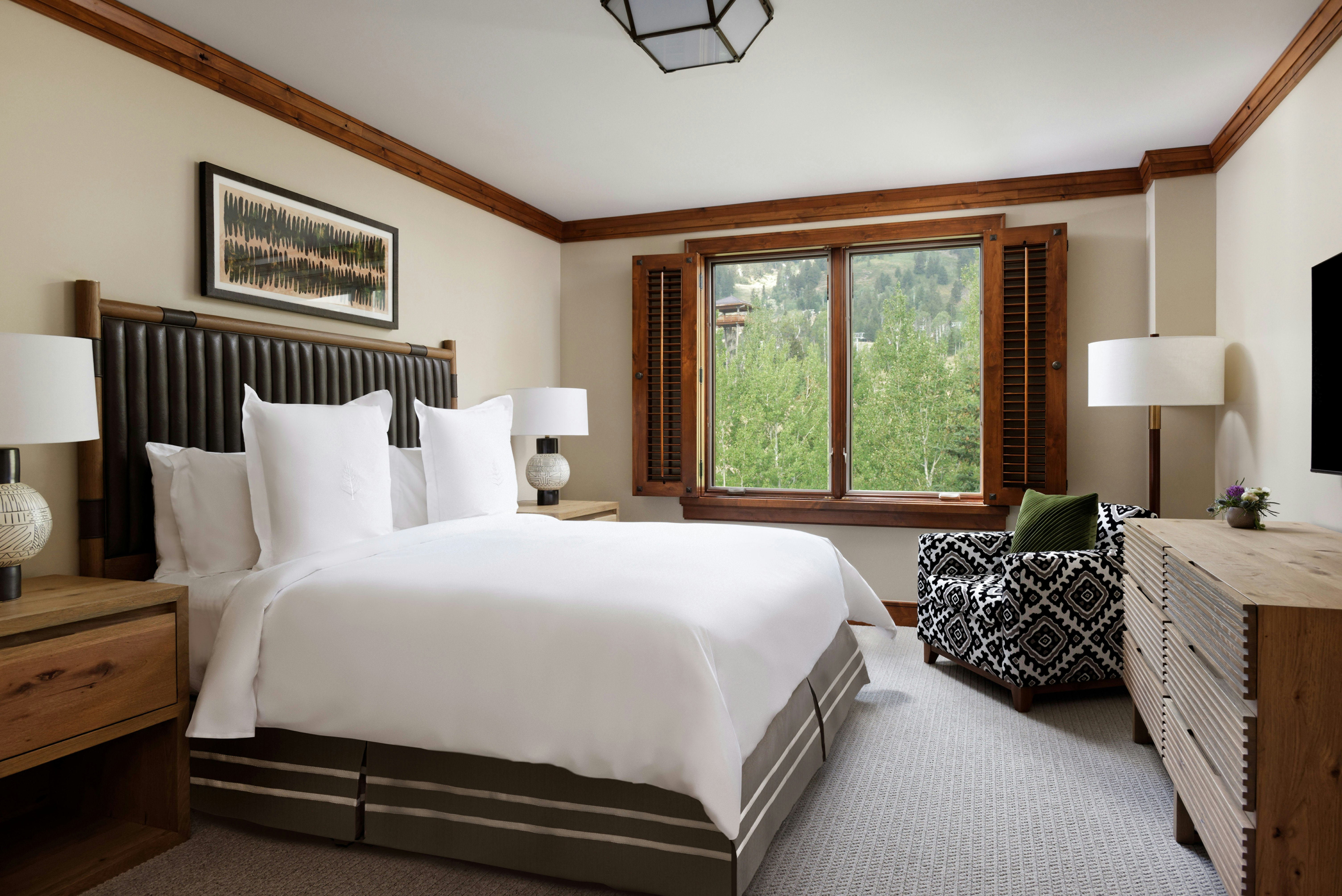 Three-Bedroom Resort Residence - Mountain View with two king beds and two double beds
