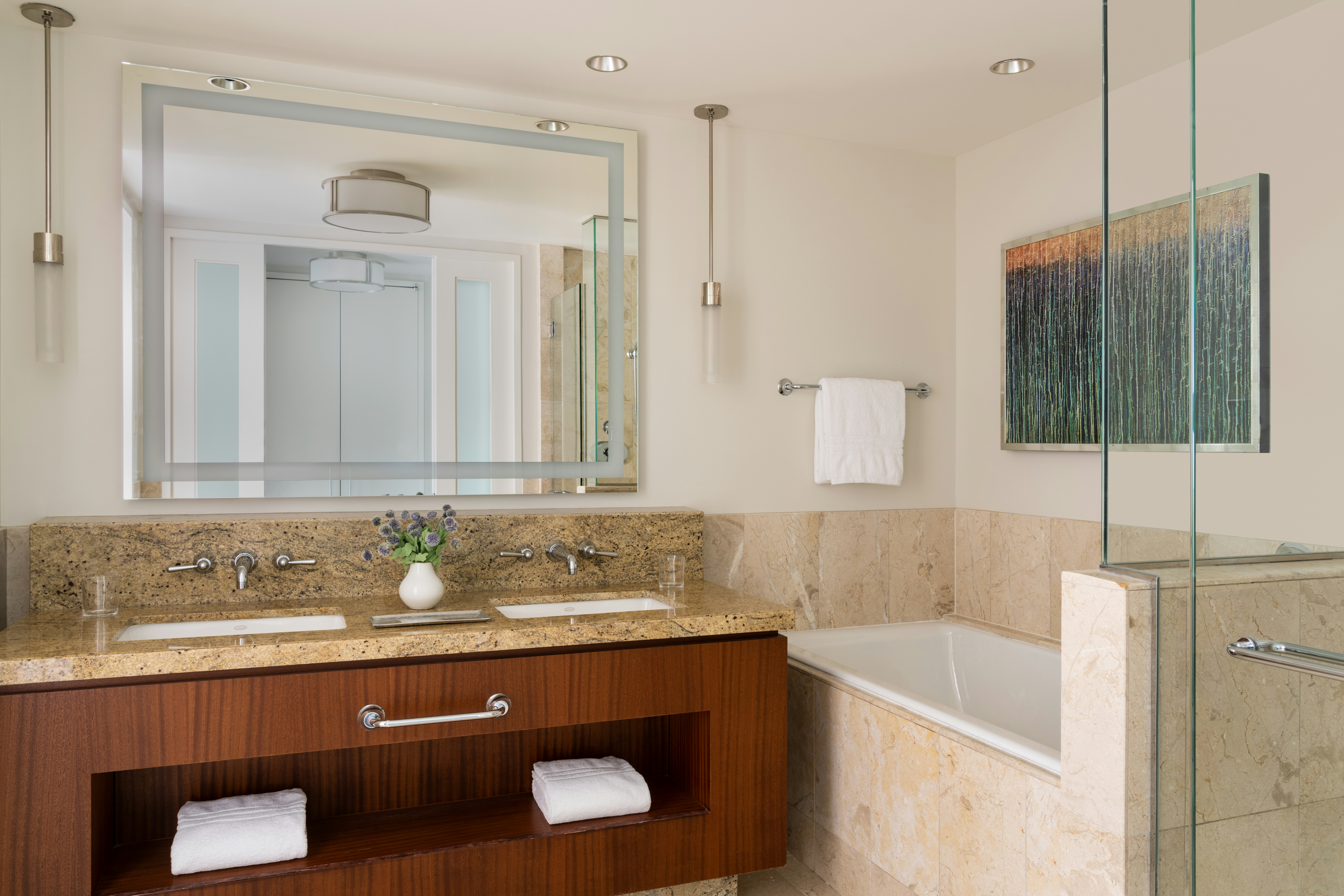 One-Bedroom Luxury Suite with one king bed