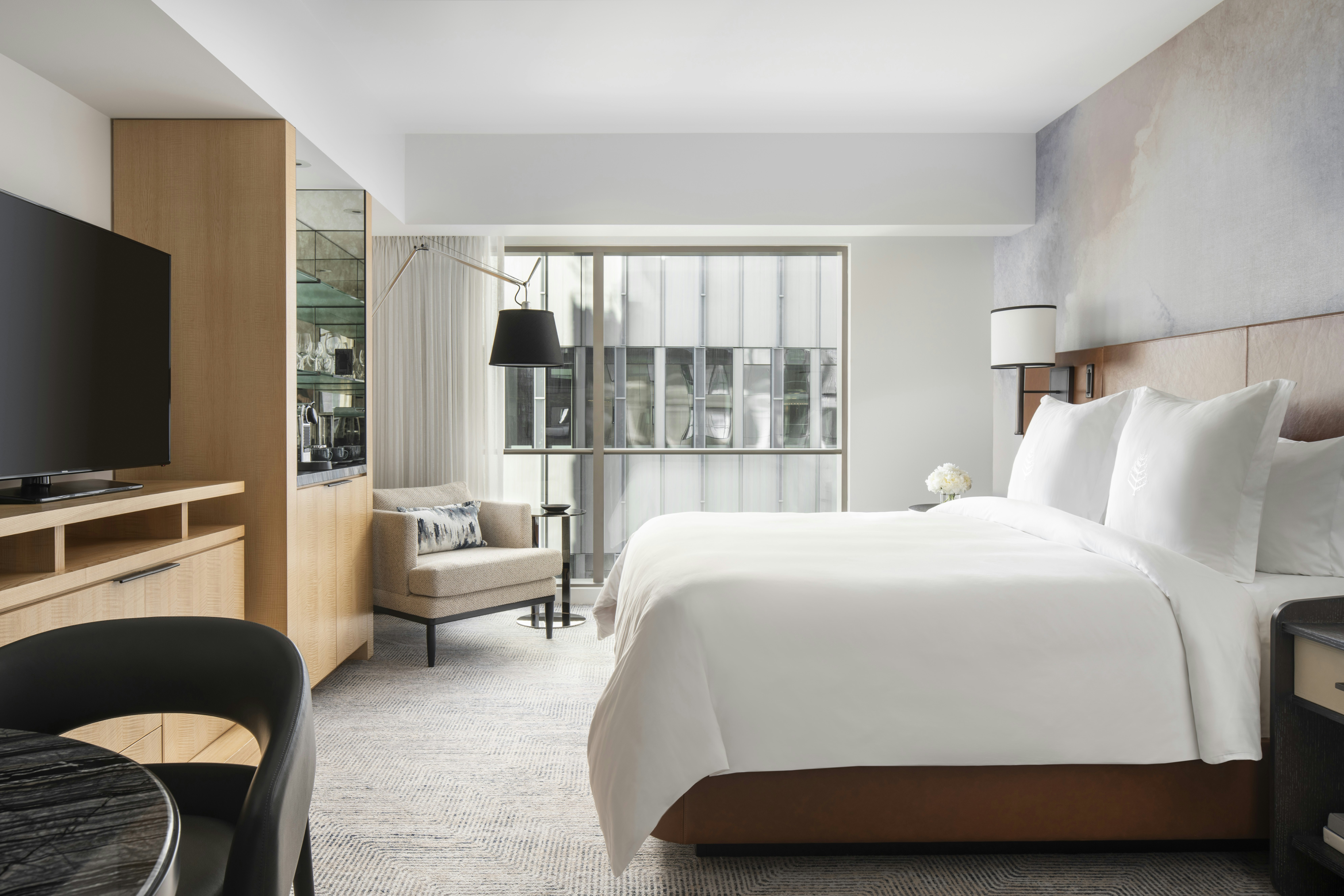 Seattle-View Accessible Room with one king bed
