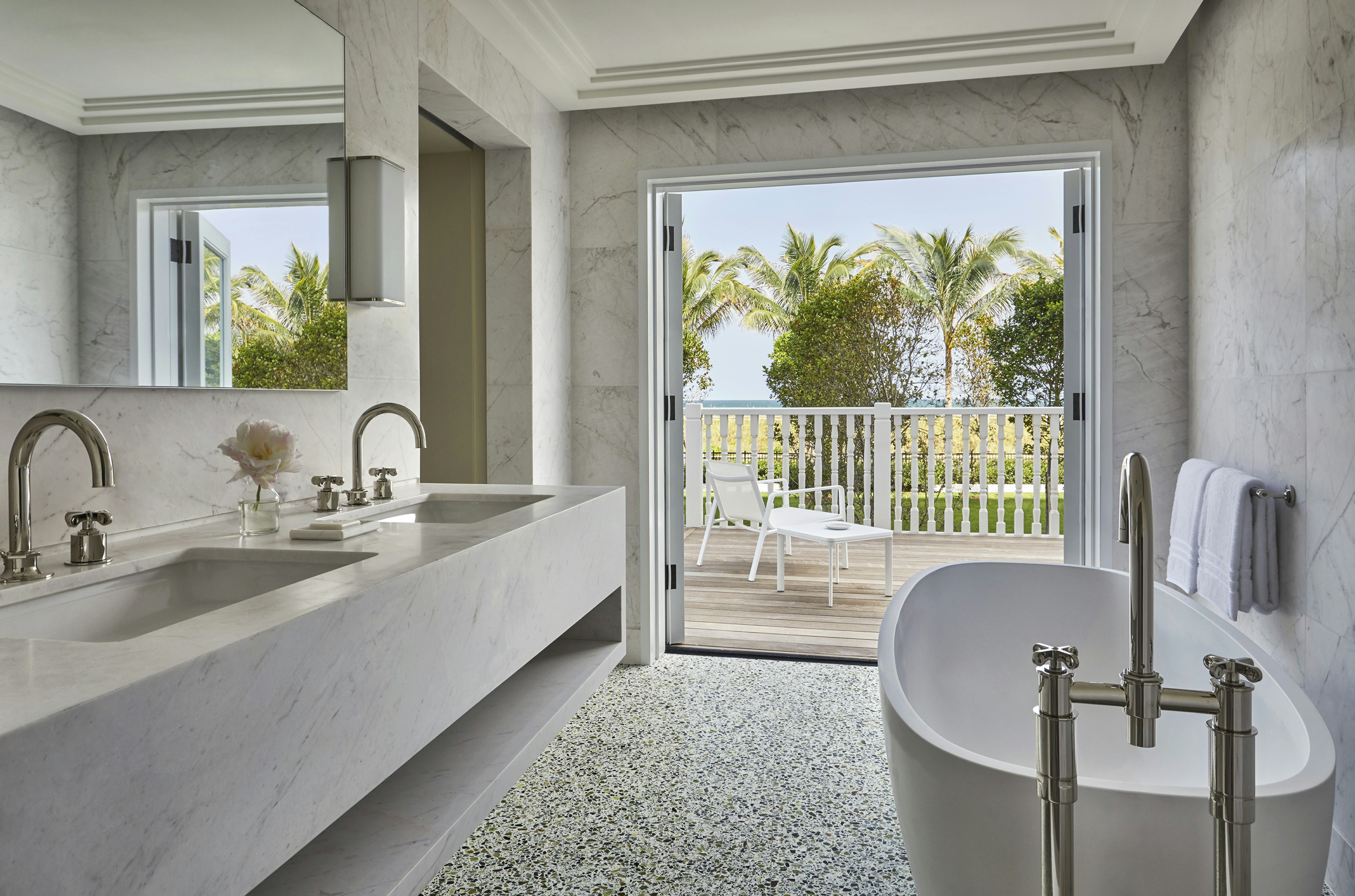Four Seasons Hotel at The Surf Club, Surfside, Florida