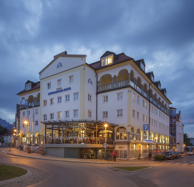 Außensansicht_TOP Luitpoldpark Hotel Fuessen