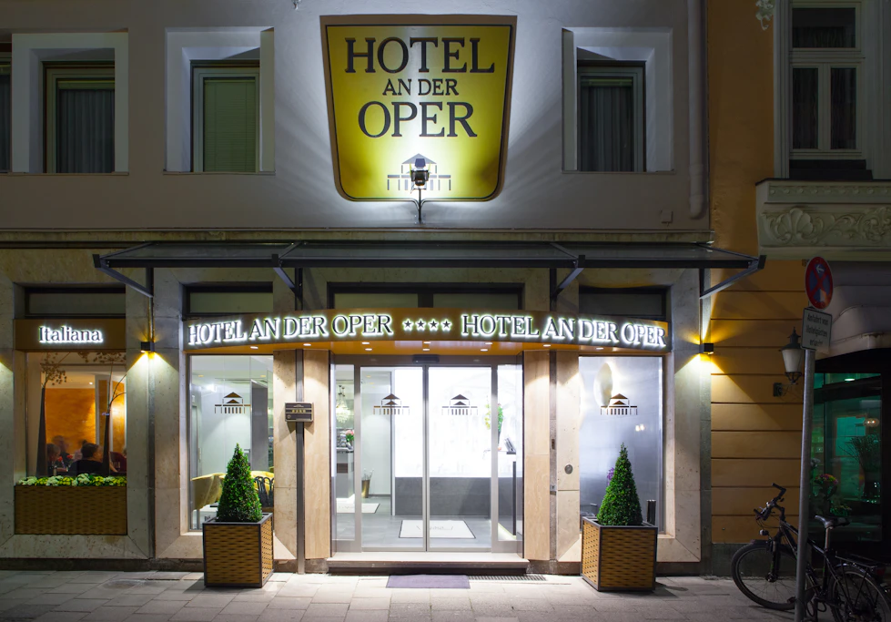 Außenansicht - TOP Hotel an der Oper Muenchen