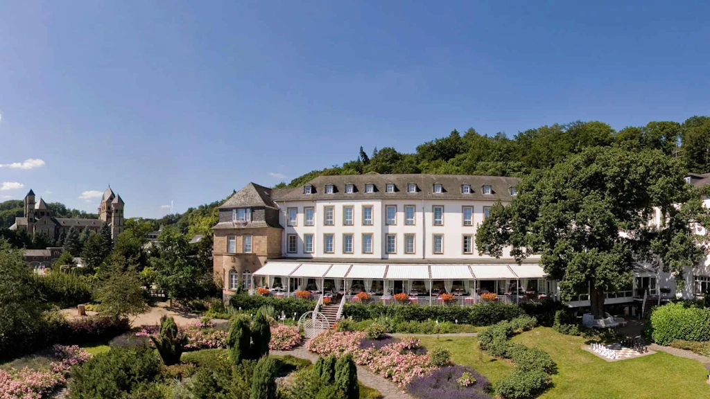 Außenansicht - TOP Seehotel Maria Laach