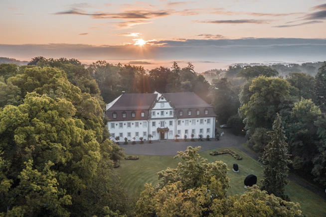 Außenansicht - Wald & Schlosshotel Friedrichsruhe