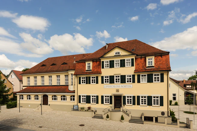 Außenansicht - TOP VCH Landschloss Korntal