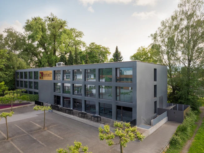 Aussenansicht - b_smart Hotel Widnau