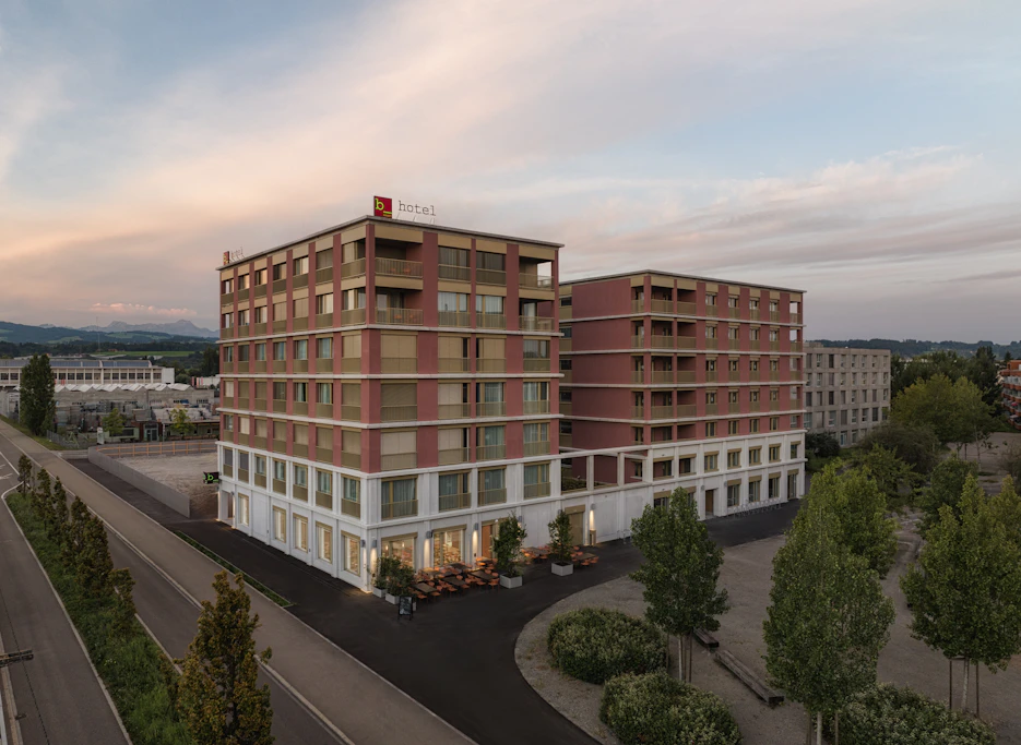 Außenansicht - b_smart hotel Arbon