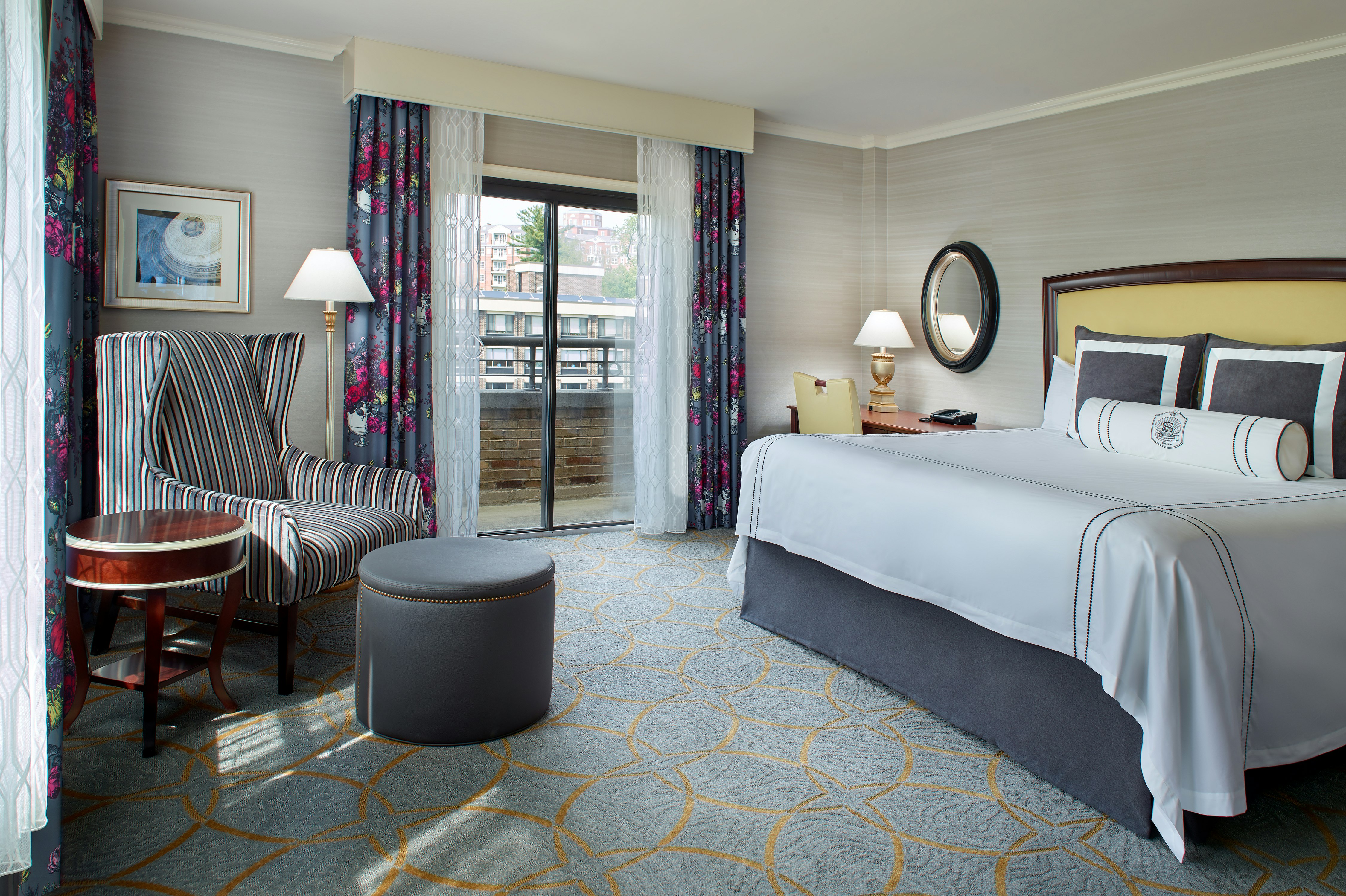 Accessible Deluxe Room 1 King Bed