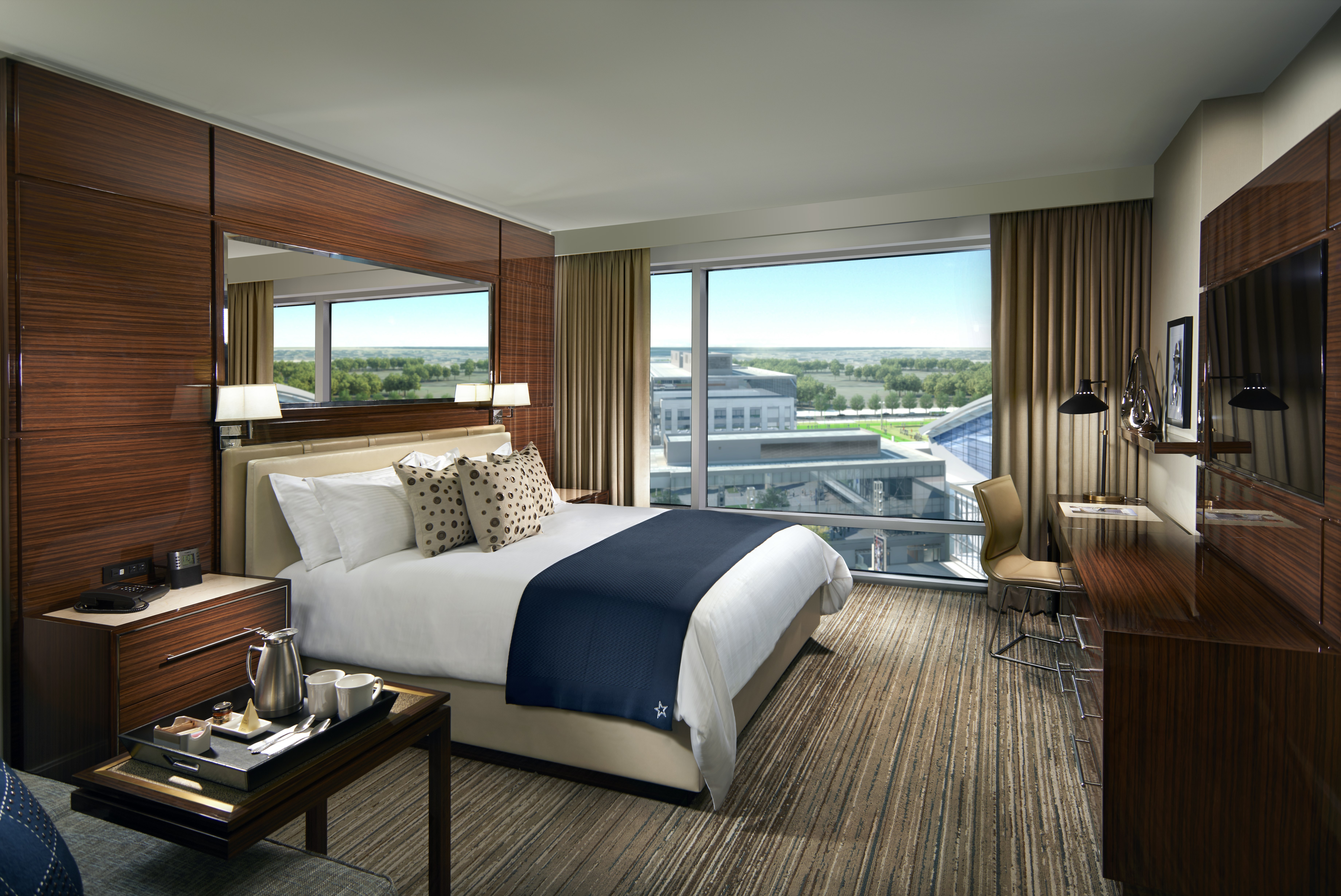 Deluxe Room - 1 King Bed
