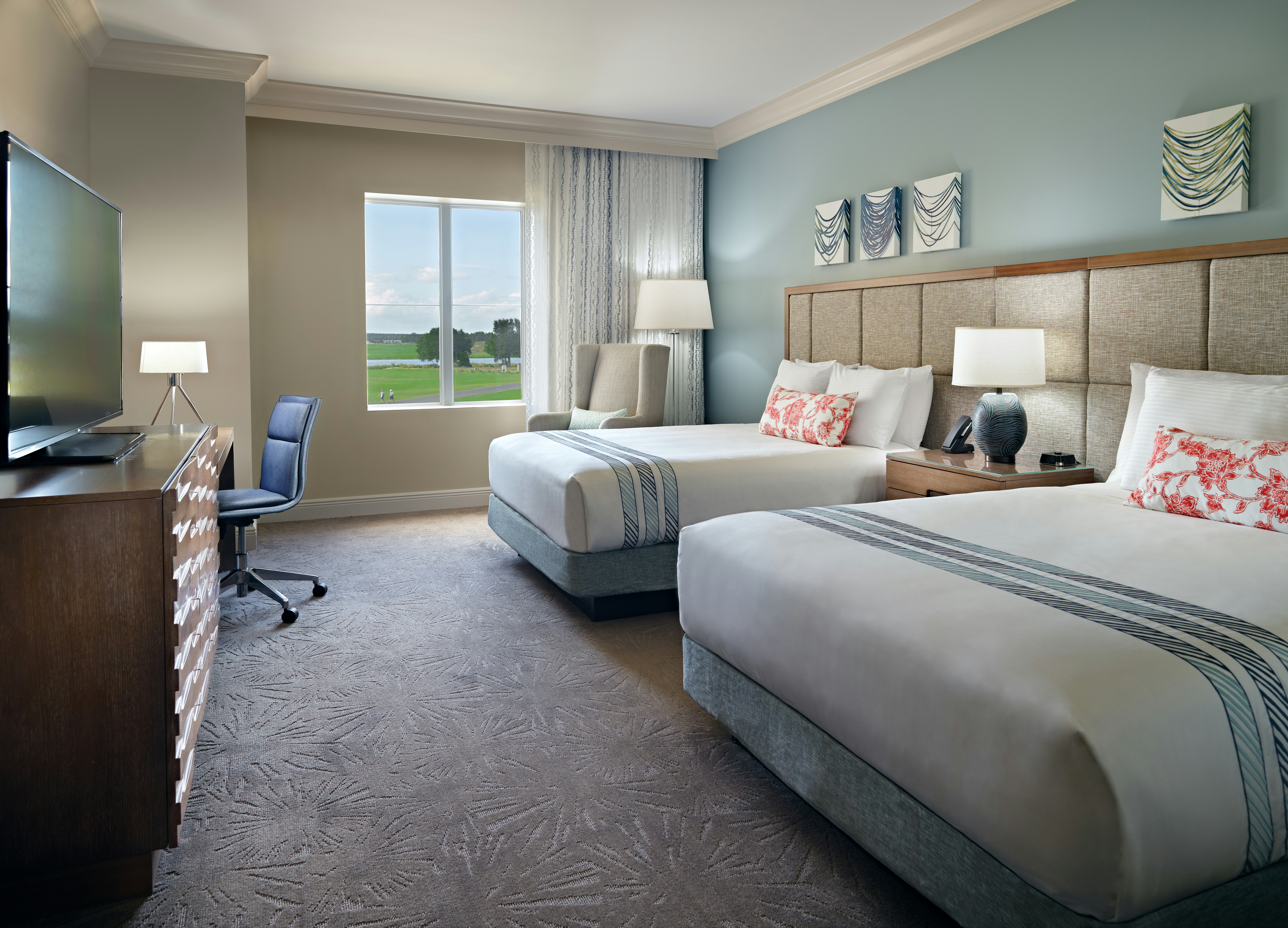 Sunset Lodge Room with 2 Queen Beds