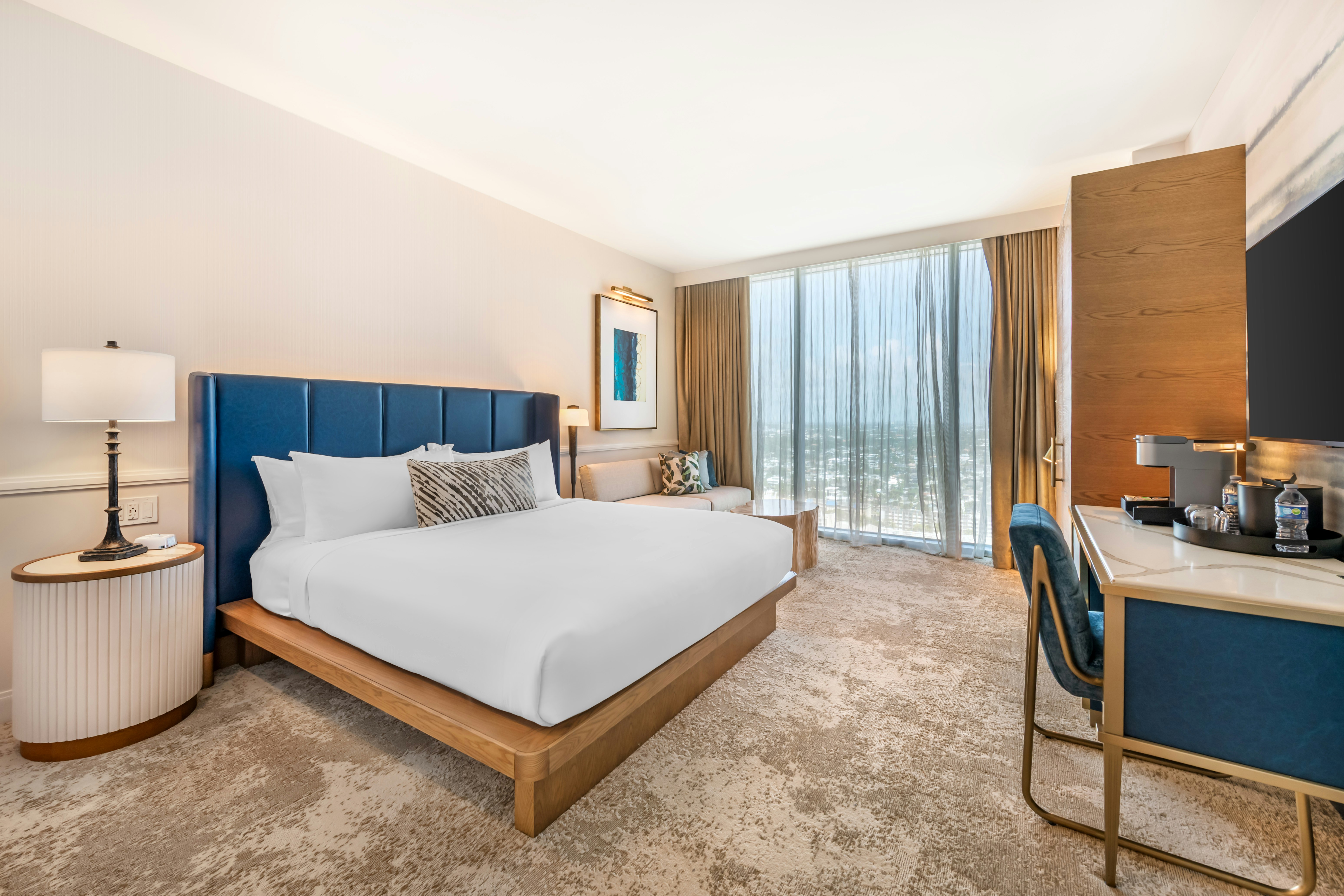 Accessible Deluxe Room - 1 King ADA