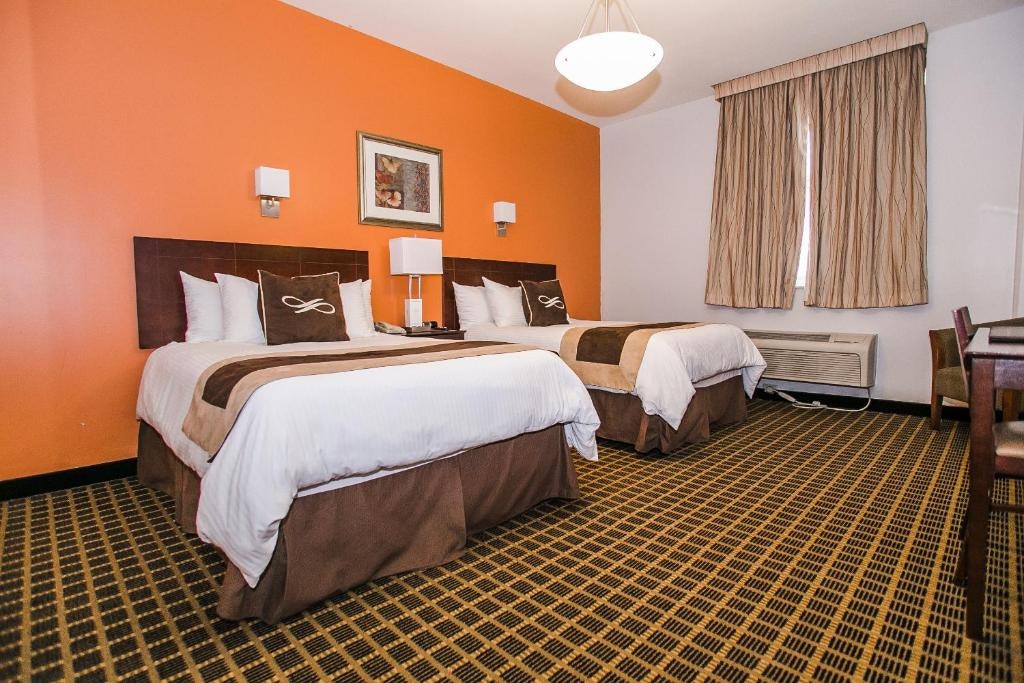 Pointe Plaza Hotel