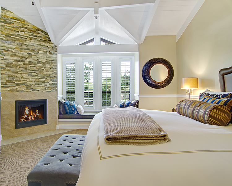 Carriage House Inn