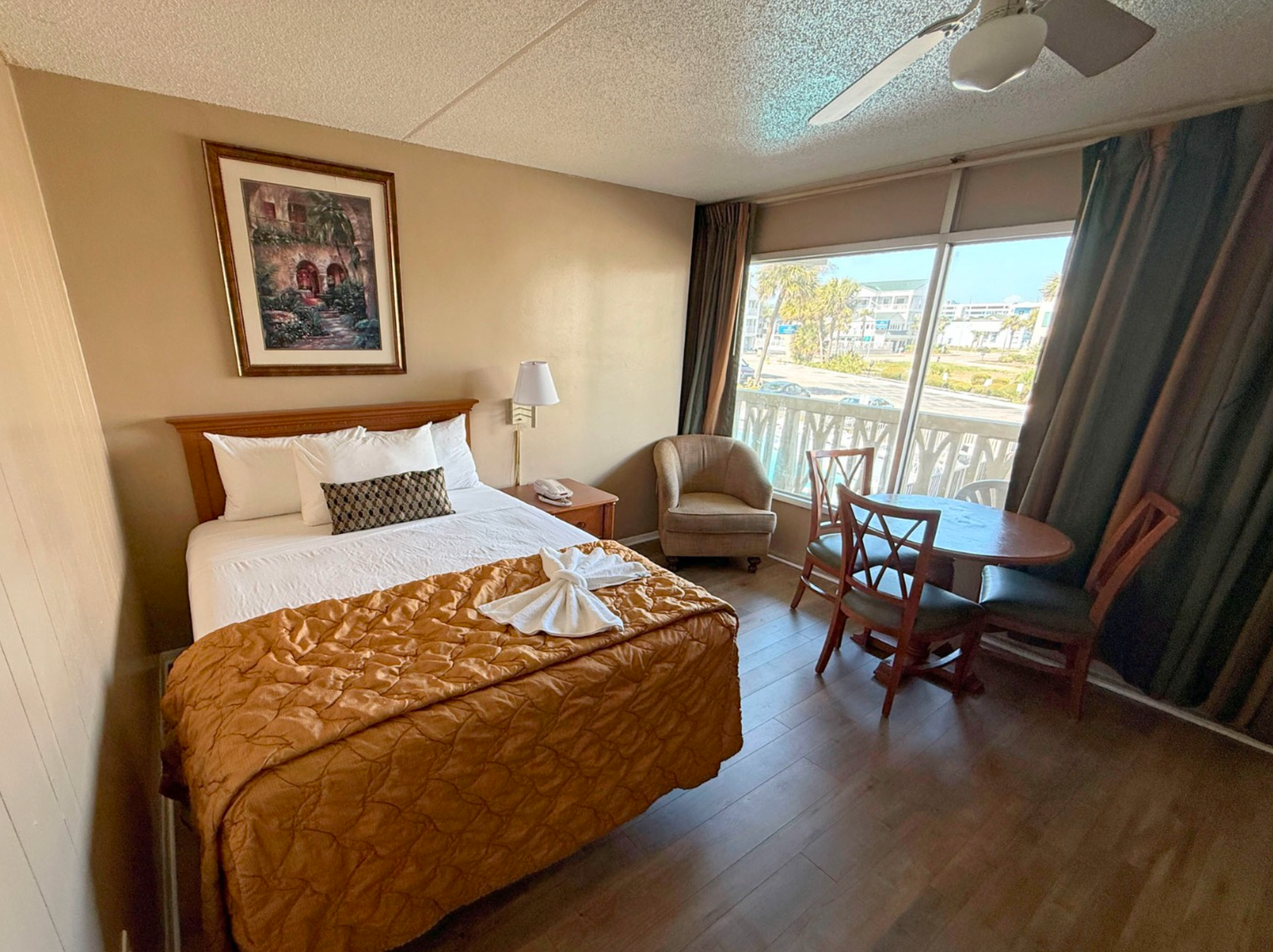 Oceanfront Viking Motel
