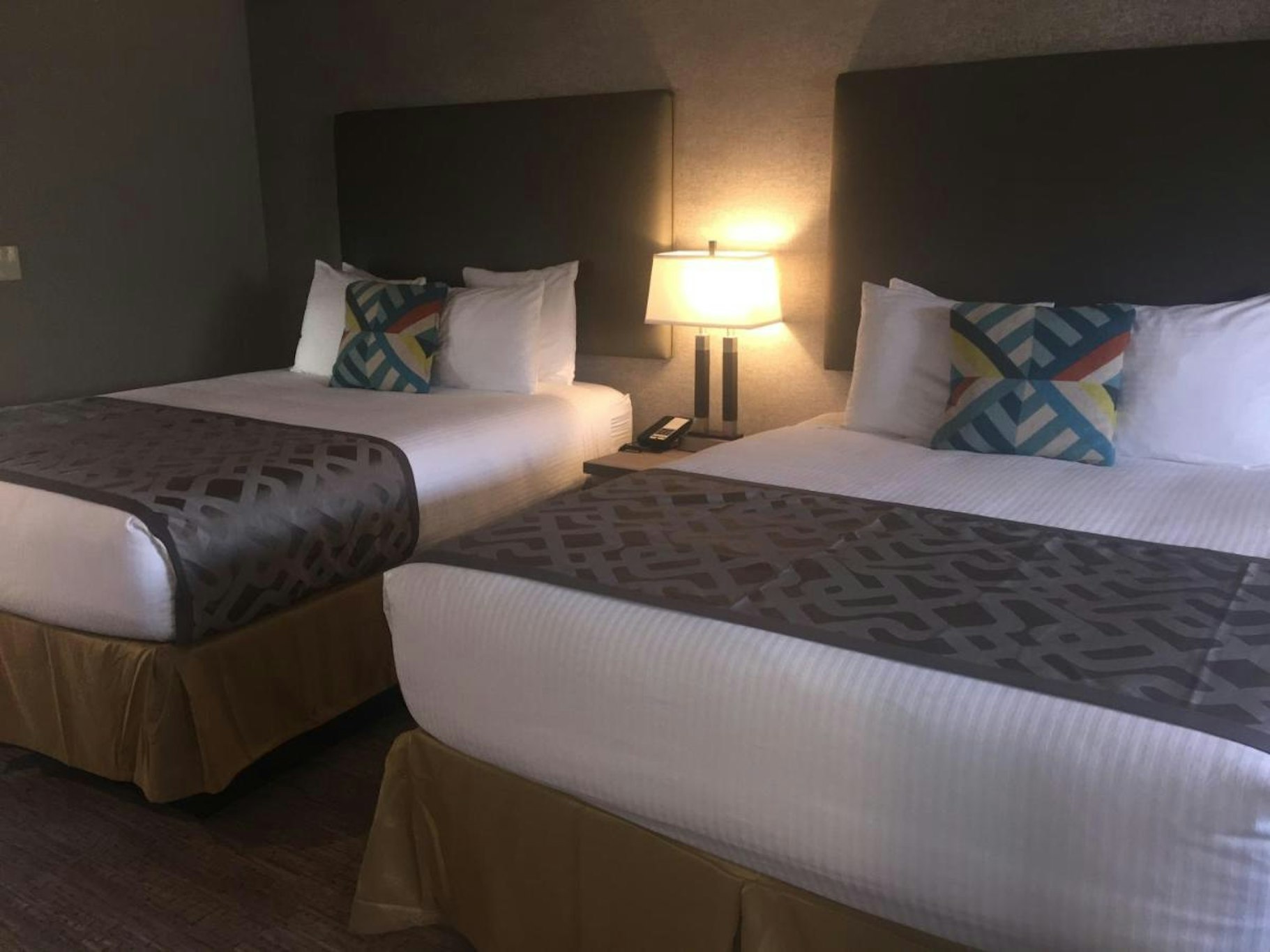 Arden Star Hotel – Sacramento, CA