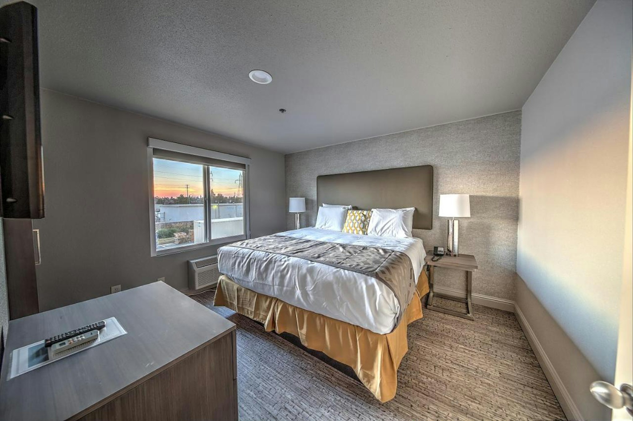 Arden Star Hotel – Sacramento, CA