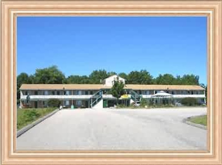 Coronado Island Inn