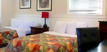Coronado Island Inn