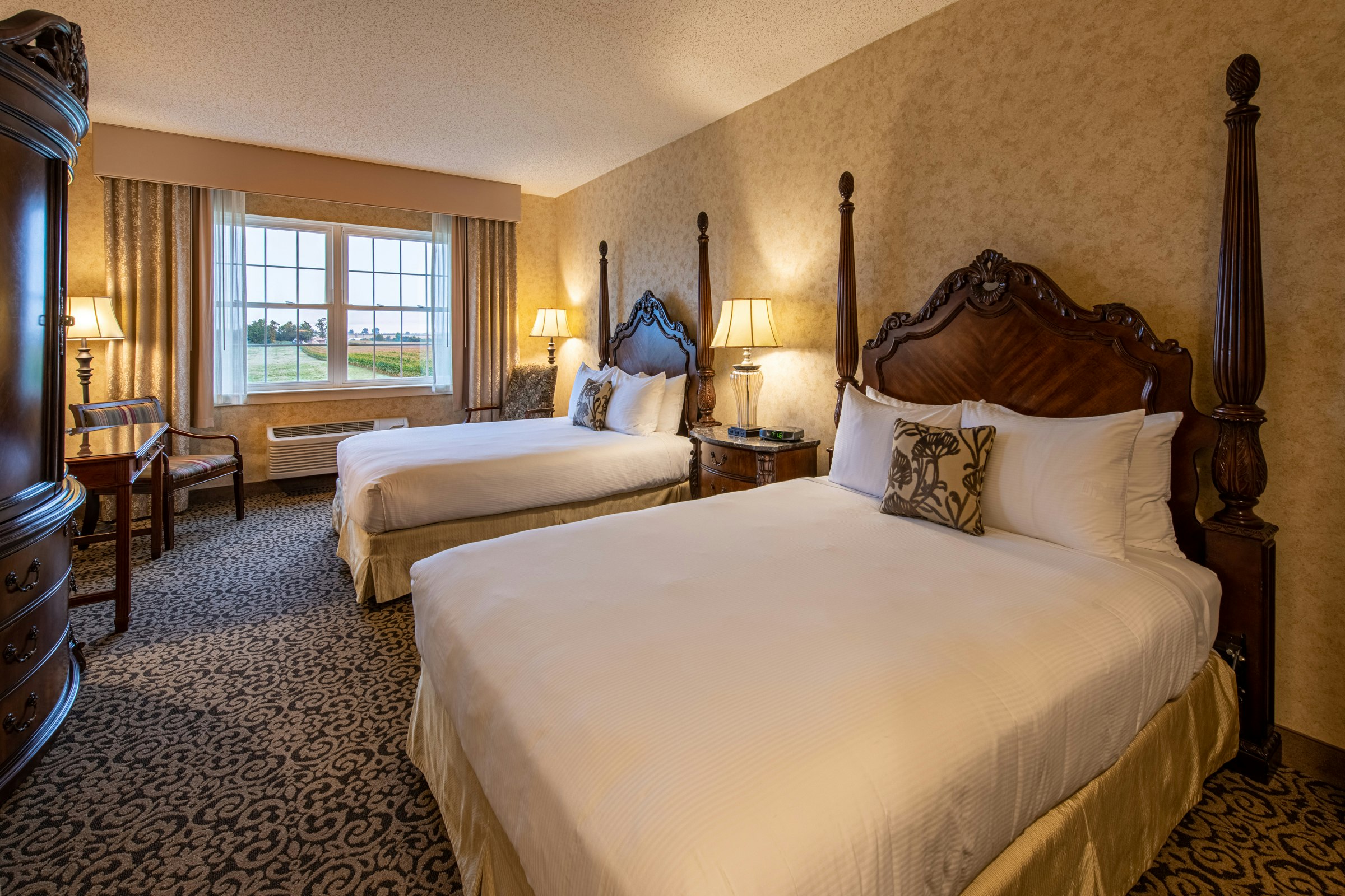 Amish View Inn and Suites