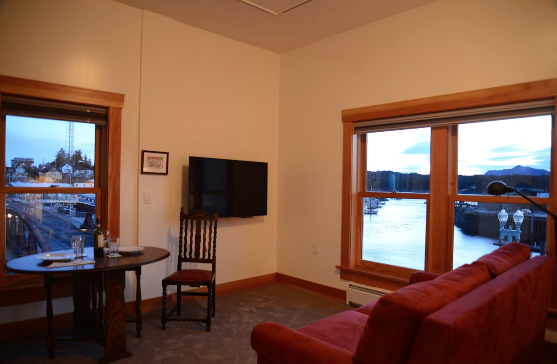 Bayside Creek View Premium