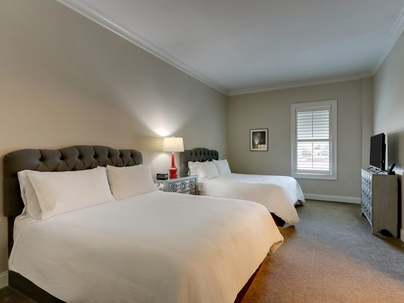 Double Queen Suite