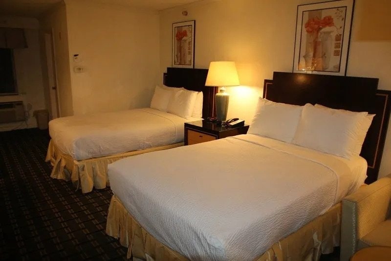 Bedford Plaza Hotel – Boston