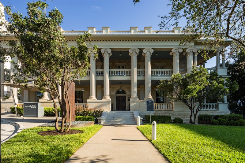 Hotel Ella