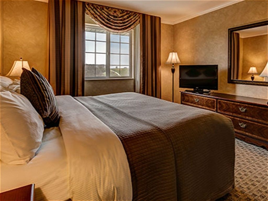 The Irish Cottage Inn and Suites