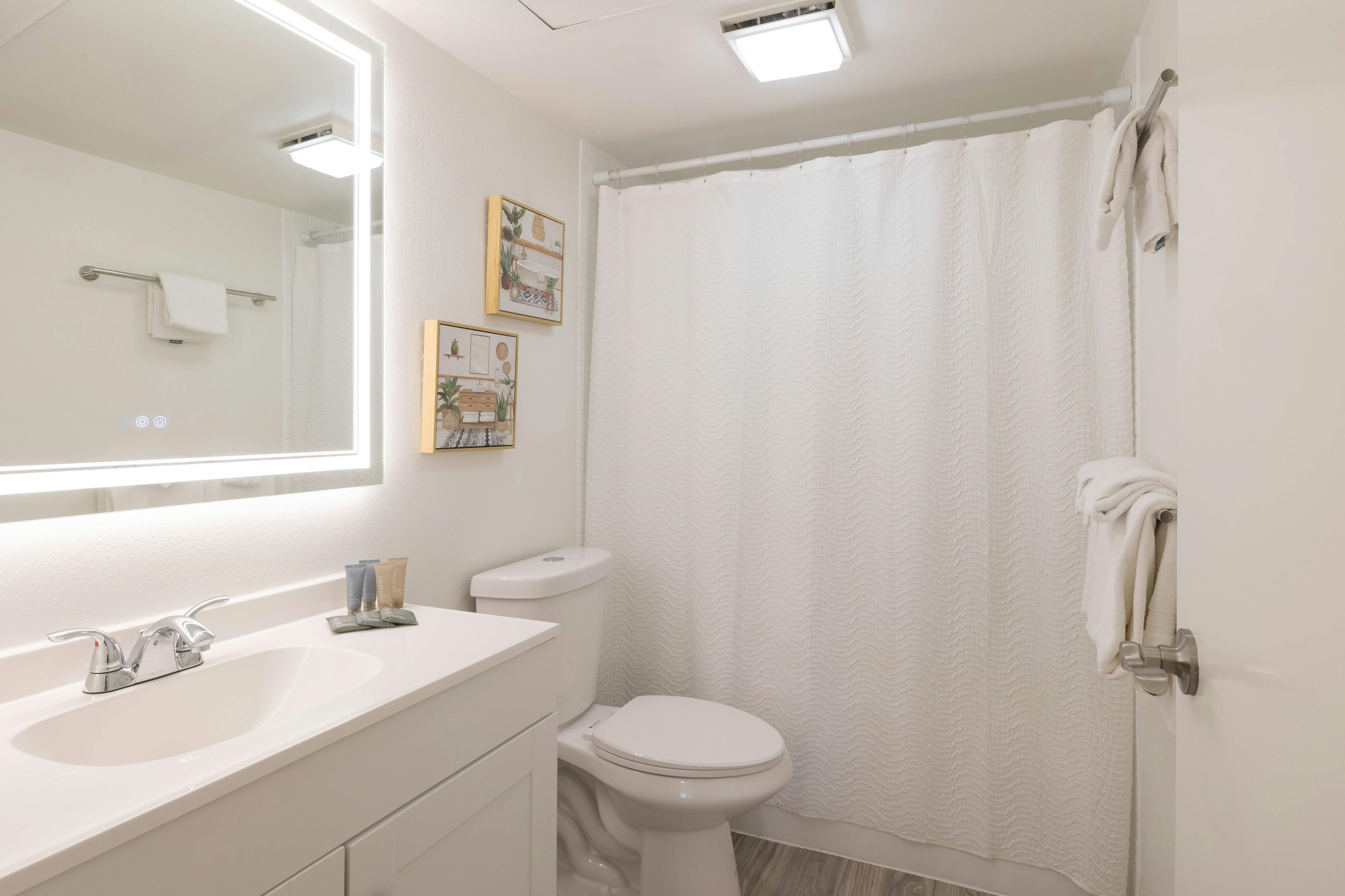 1-Bedroom Ocean View Suite