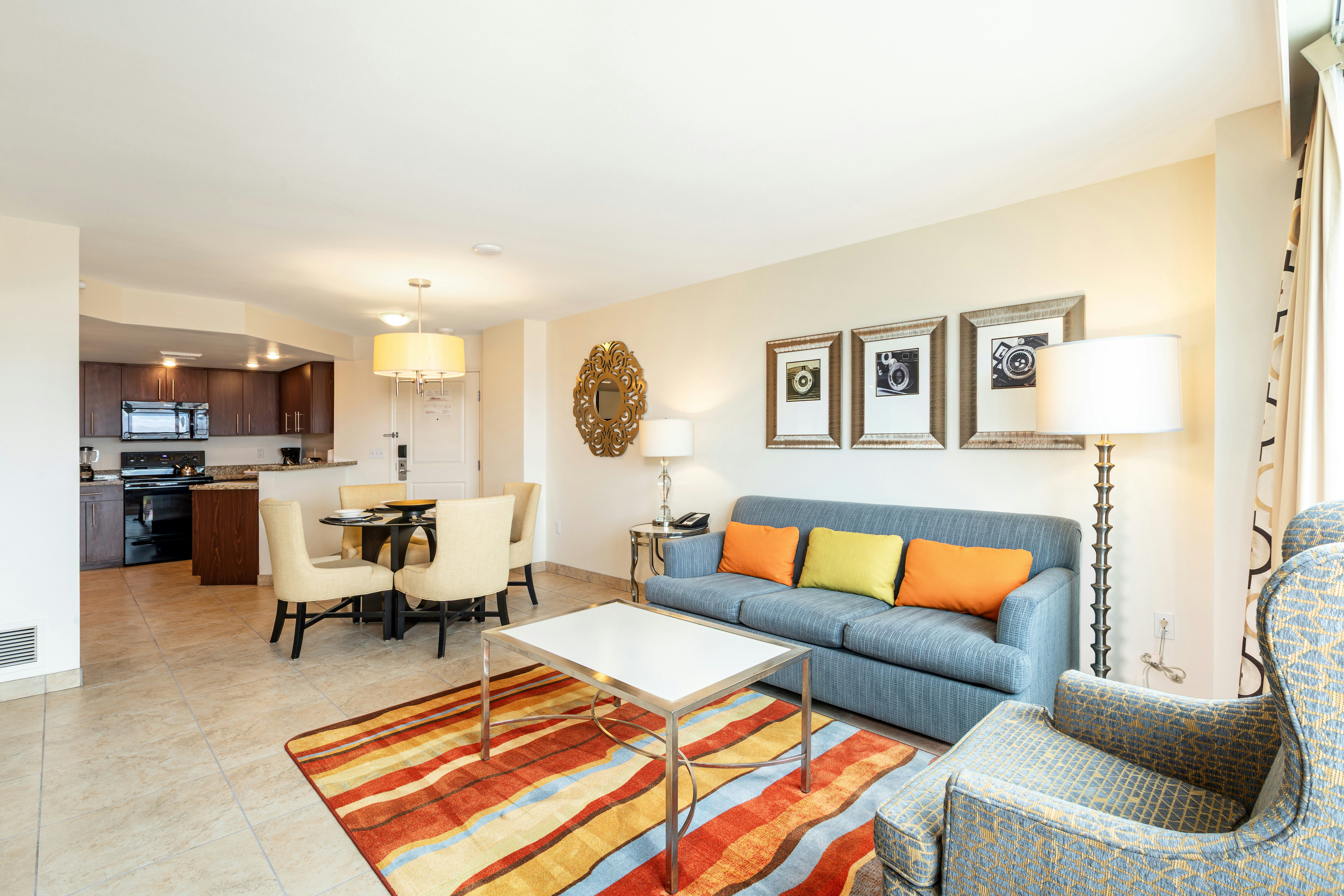 Deluxe Two Bedroom King Suite