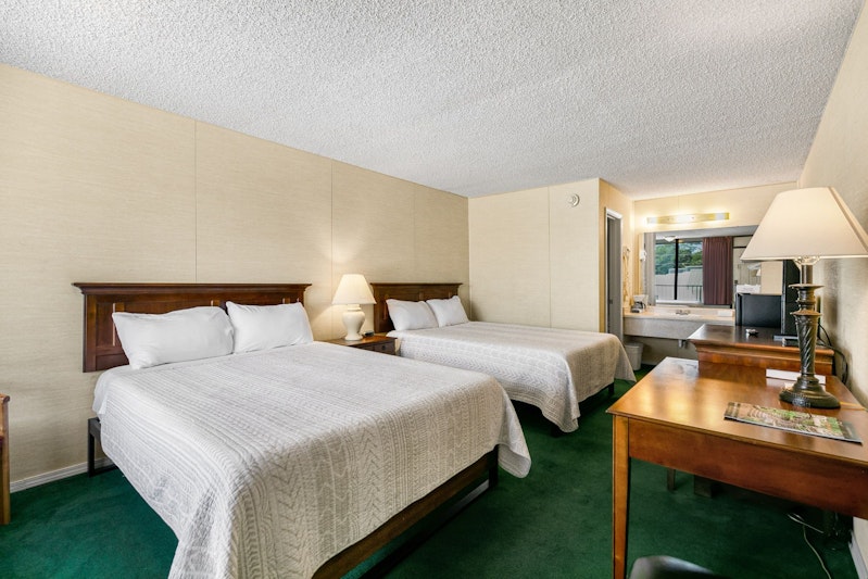 Candlewick Inn