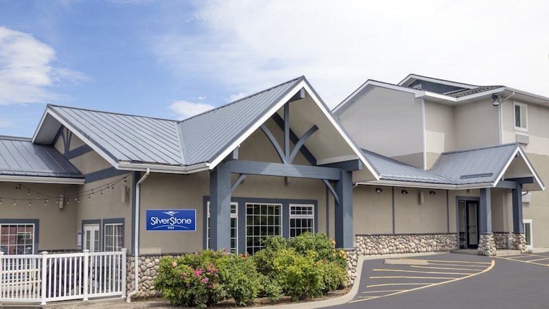 SilverStone Inn and Suites