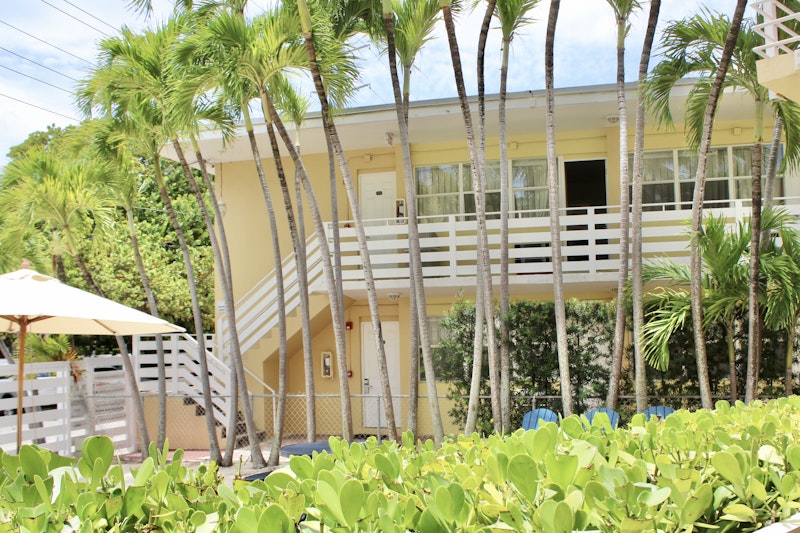 Beach Place Hotel
