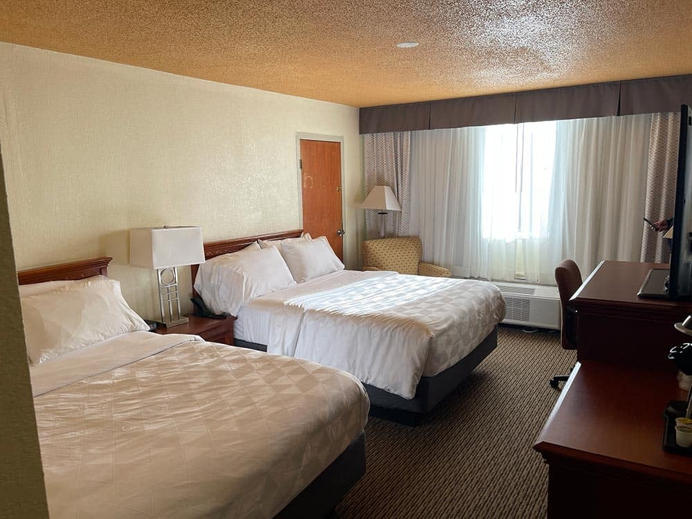 Cortina Inn