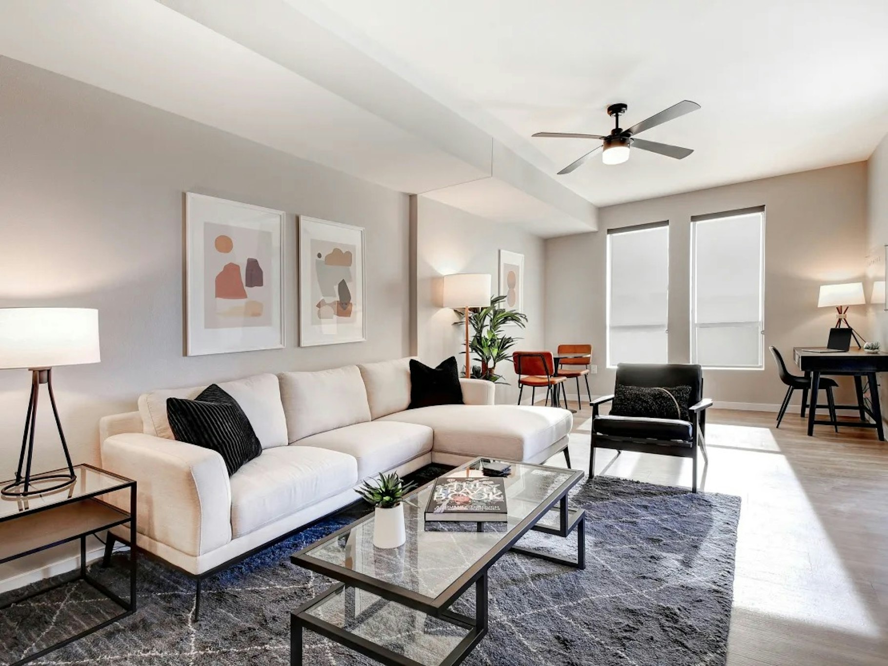 Ave Phoenix Terra – Phoenix, AZ