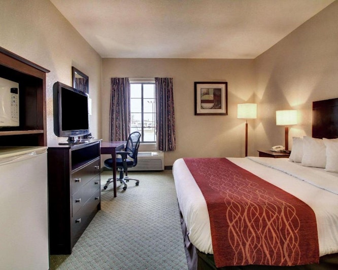 Columbia Inn and Suites