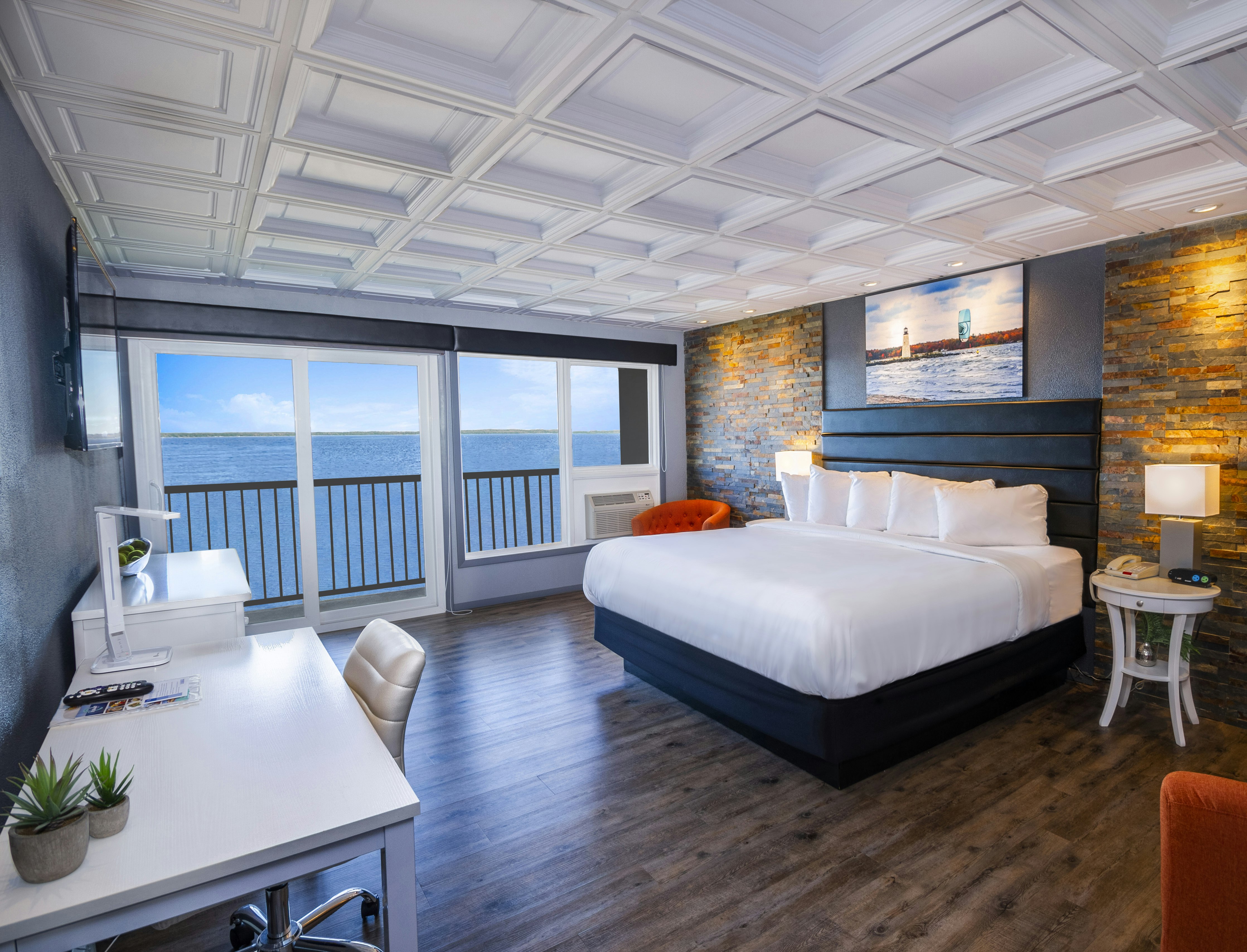 Terrace Bay Hotel
