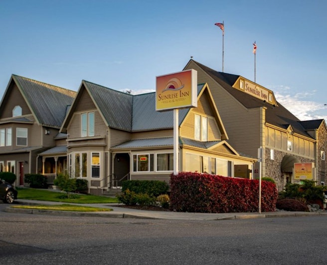 Sunrise Inn Villas Suites