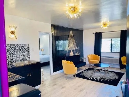 Hotel Zazz