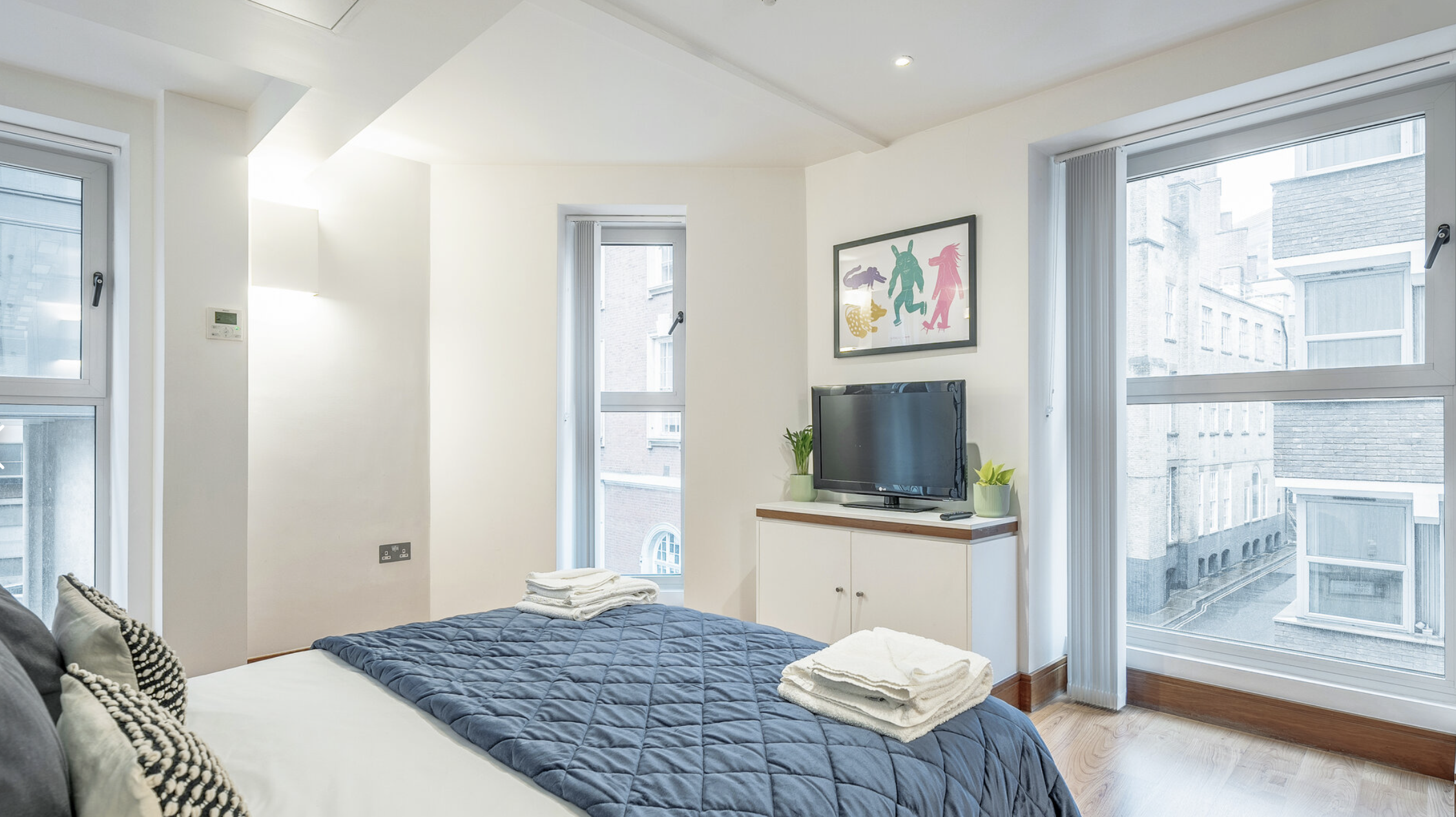 Kula Tower Hill – London