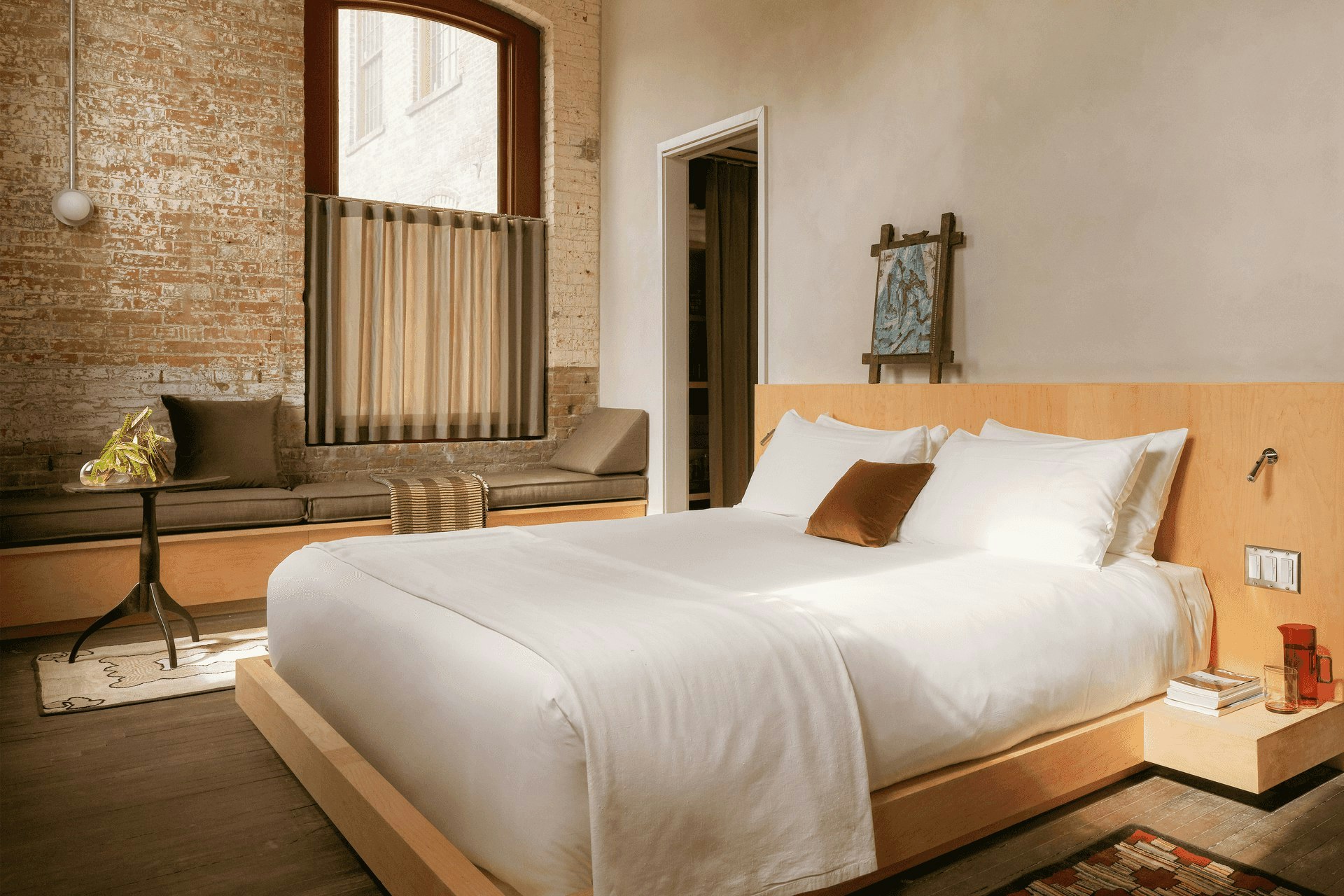 Pocketbook Hotel and Baths