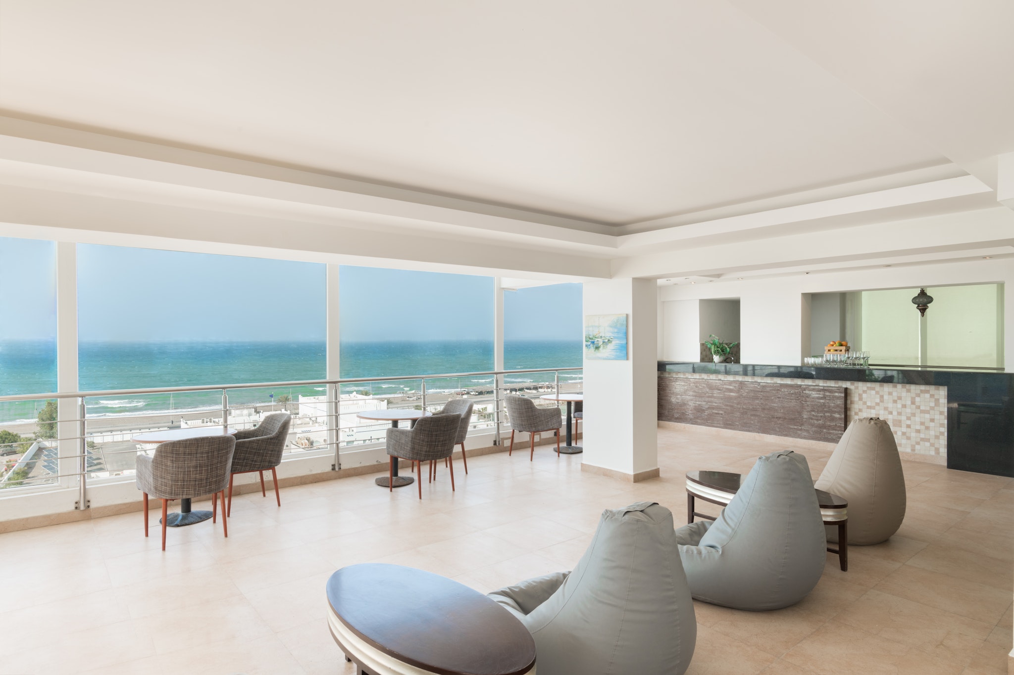 Al Hail Waves Hotel