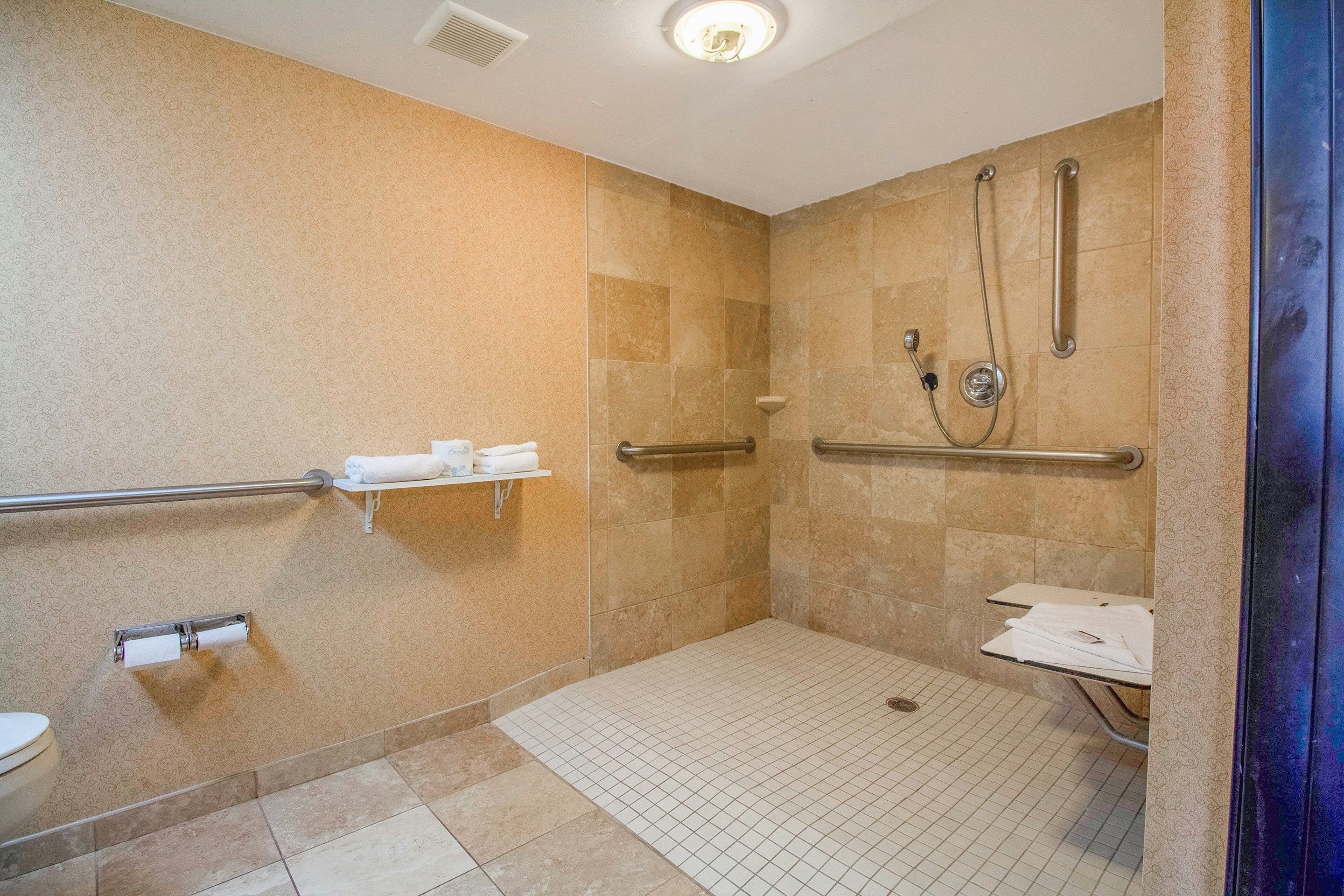 Tulsa Square Hotel Central, I-44 By OYO