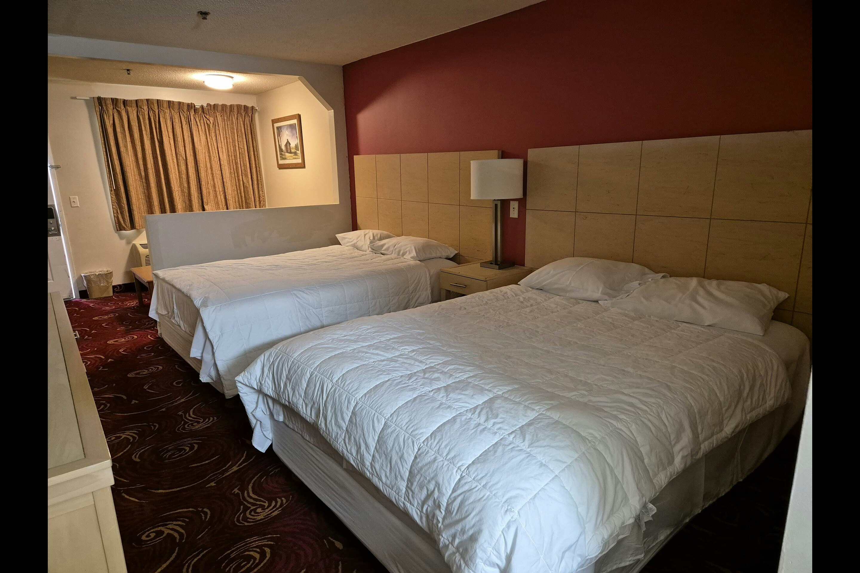 2 Queen Beds Suite