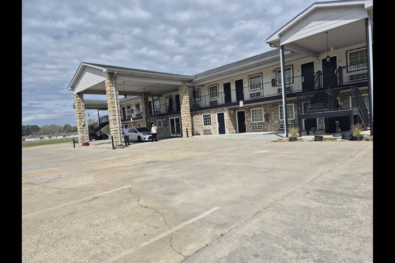 General Bragg Inn & Suites By OYO Chickamauga
