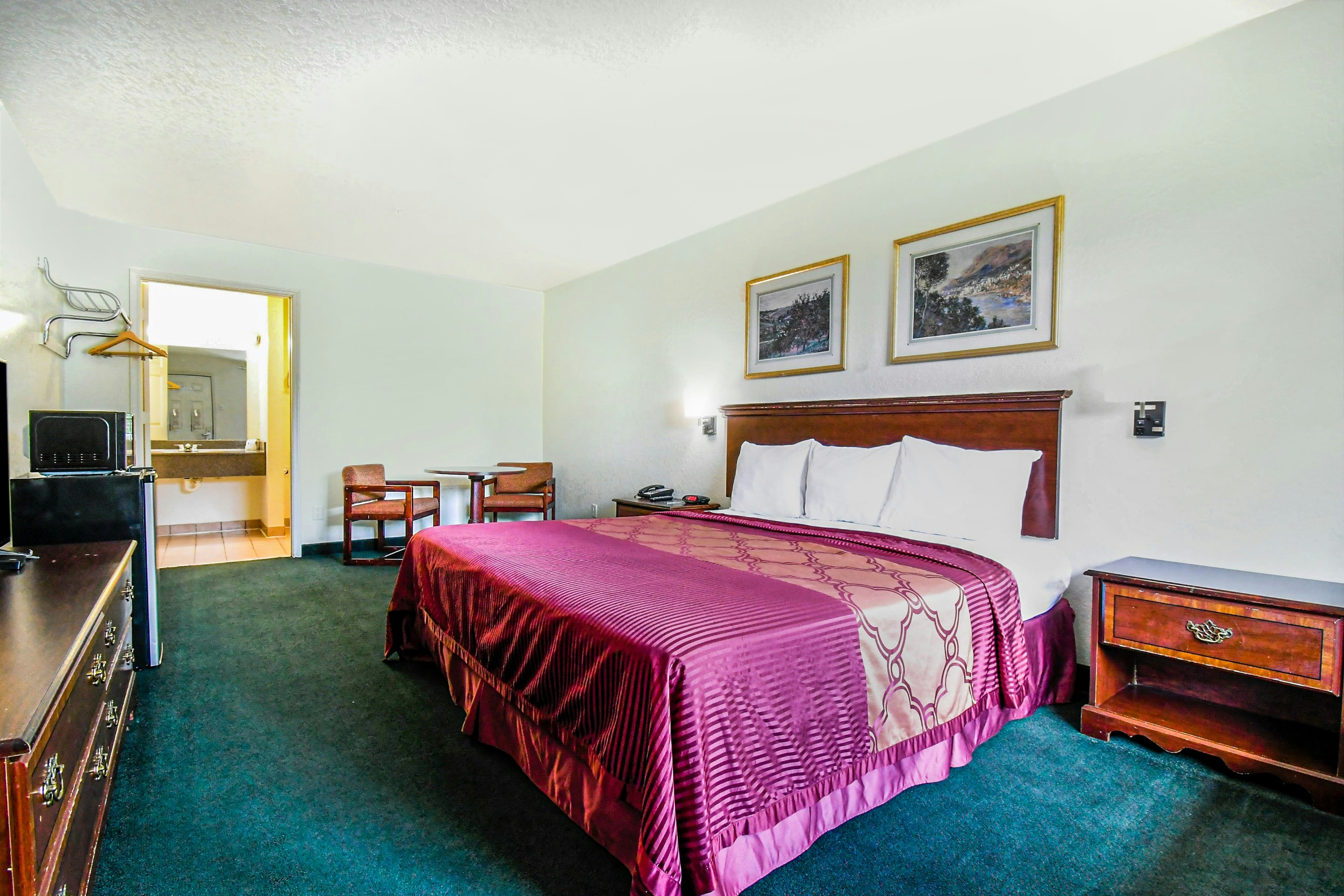 OYO Inn Suites Medical Center San Antonio