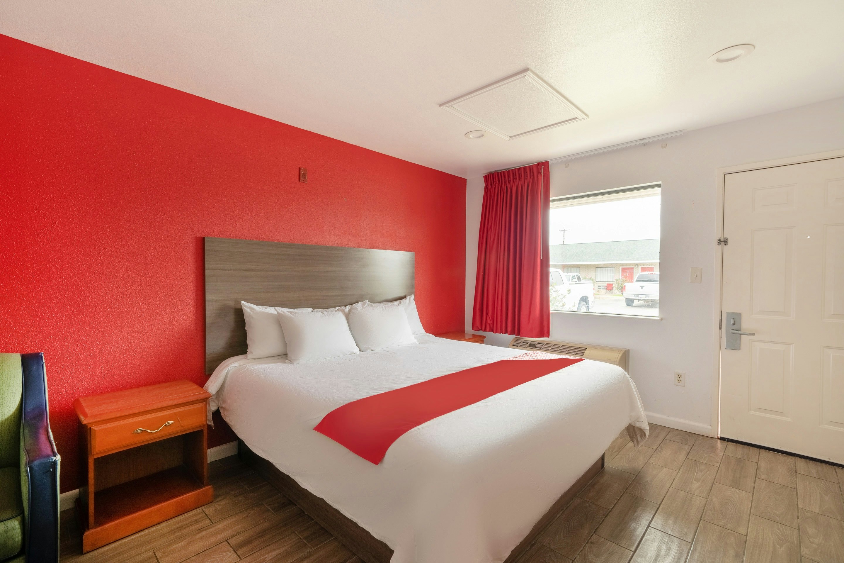 OYO Hotel San Antonio near AT