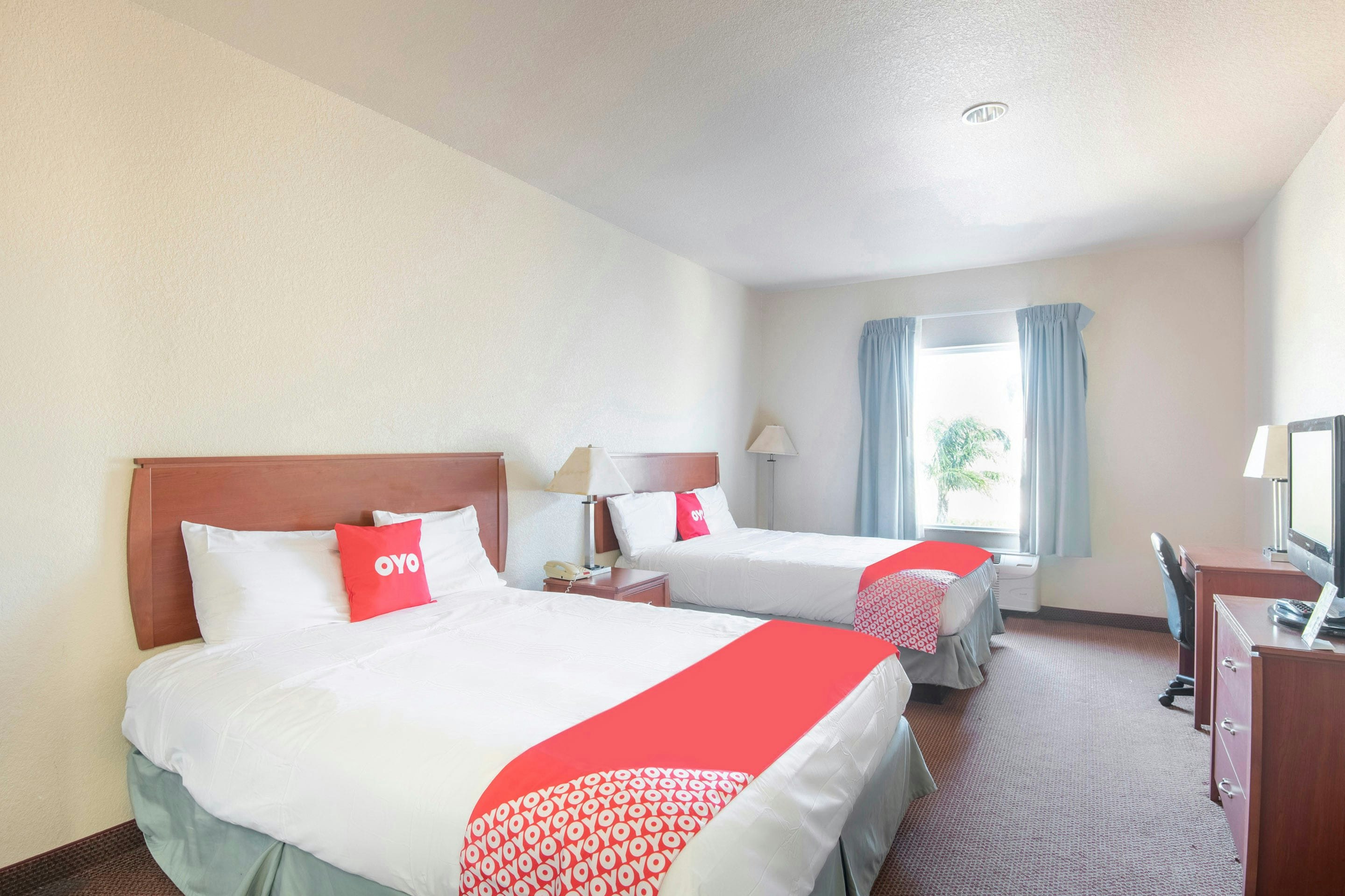 2 Queen Bed